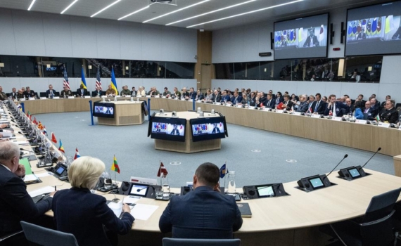 Профессор Евстафьев: Глобалисты пытаются изменить внешнюю политику Трампа