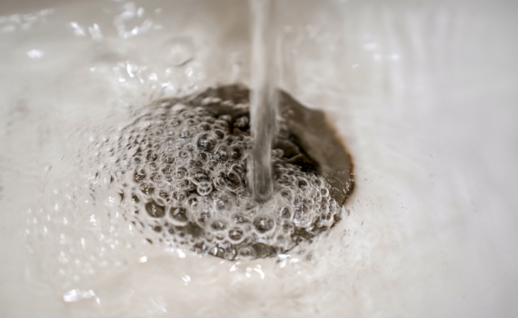 Как избавиться от неприятных запахов в доме: простые средства — моча, табак и сырость испарятся Как избавиться от неприятных запахов в доме: простые средства — моча, табак и сырость испарятся